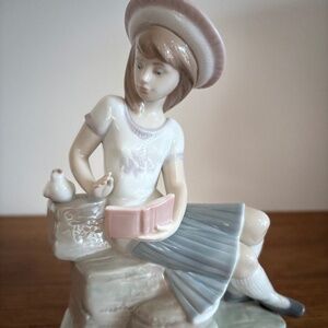 Lladro Nina Domingo